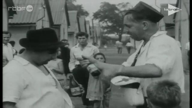 0063 : BORINAGE – dans les années 1950 – Extrait du film de Paul Meyer : « Déjà s’envole la fleur maigre » : Pan Jan 