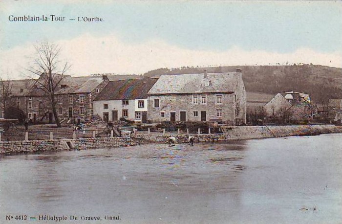 0085 : COMBLAIN-LA-TOUR – Carte postale : Place du Wez