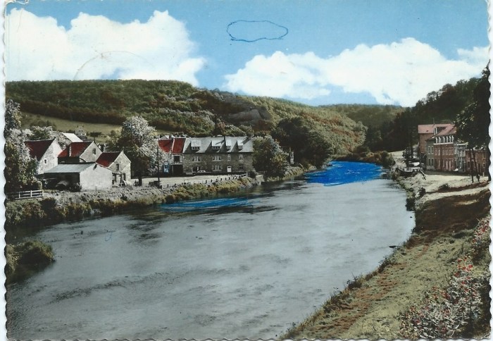 0089 : COMBLAIN-LA-TOUR – Carte postale : Place du Wez