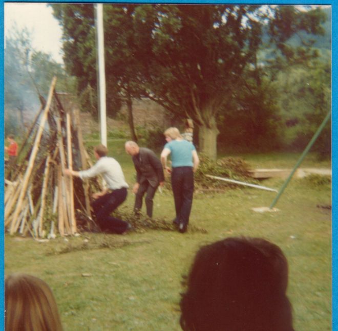 106 : COMBLAIN-LA-TOUR – Ognisko : Alexandre Persik ; Jean-Pierre Dziewiacien ; Ks Kurzawa. 