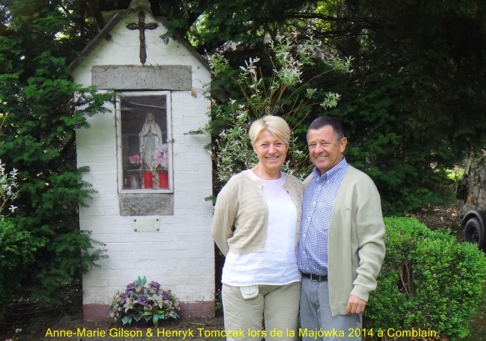 0091 : COMBLAIN-LA-TOUR – 2014 : Devant la petite chapelle : Anne-Marie Gilson ; Henryk Tomczak. 